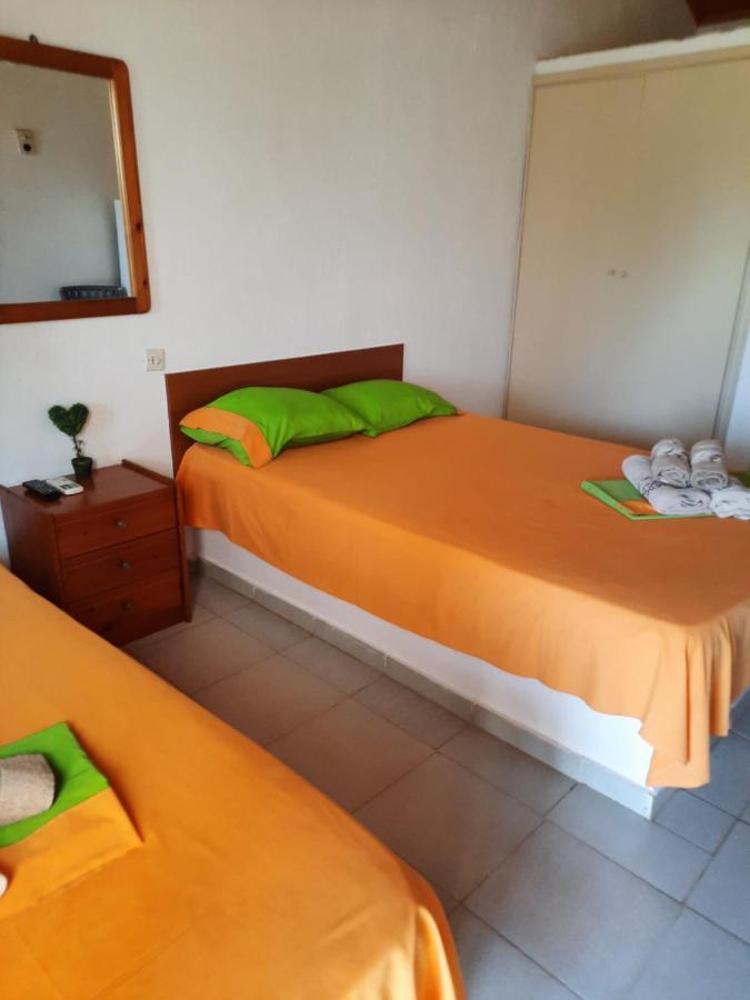 Bungalows Anestis โตโรนี ภายนอก รูปภาพ