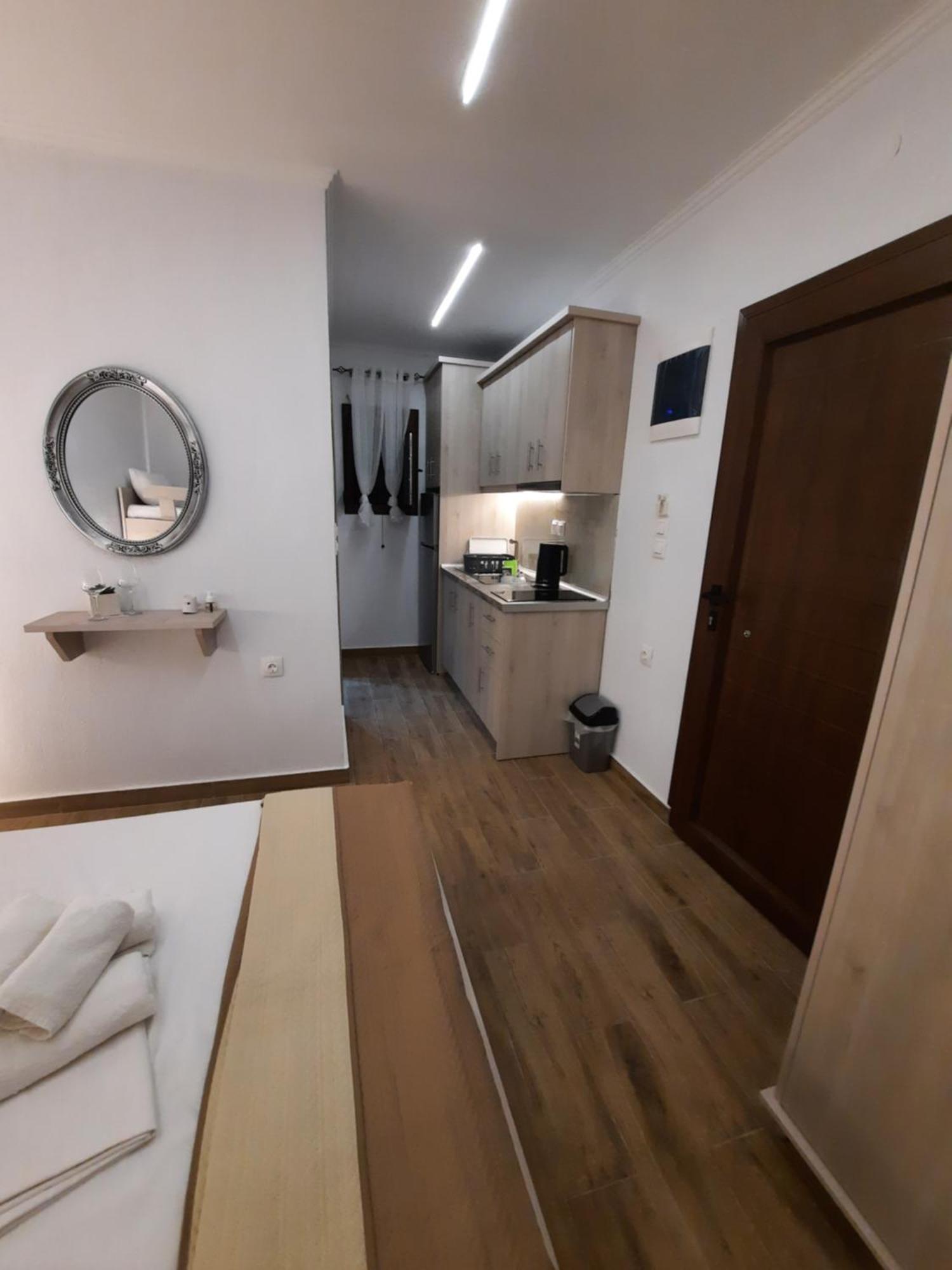 Bungalows Anestis โตโรนี ภายนอก รูปภาพ