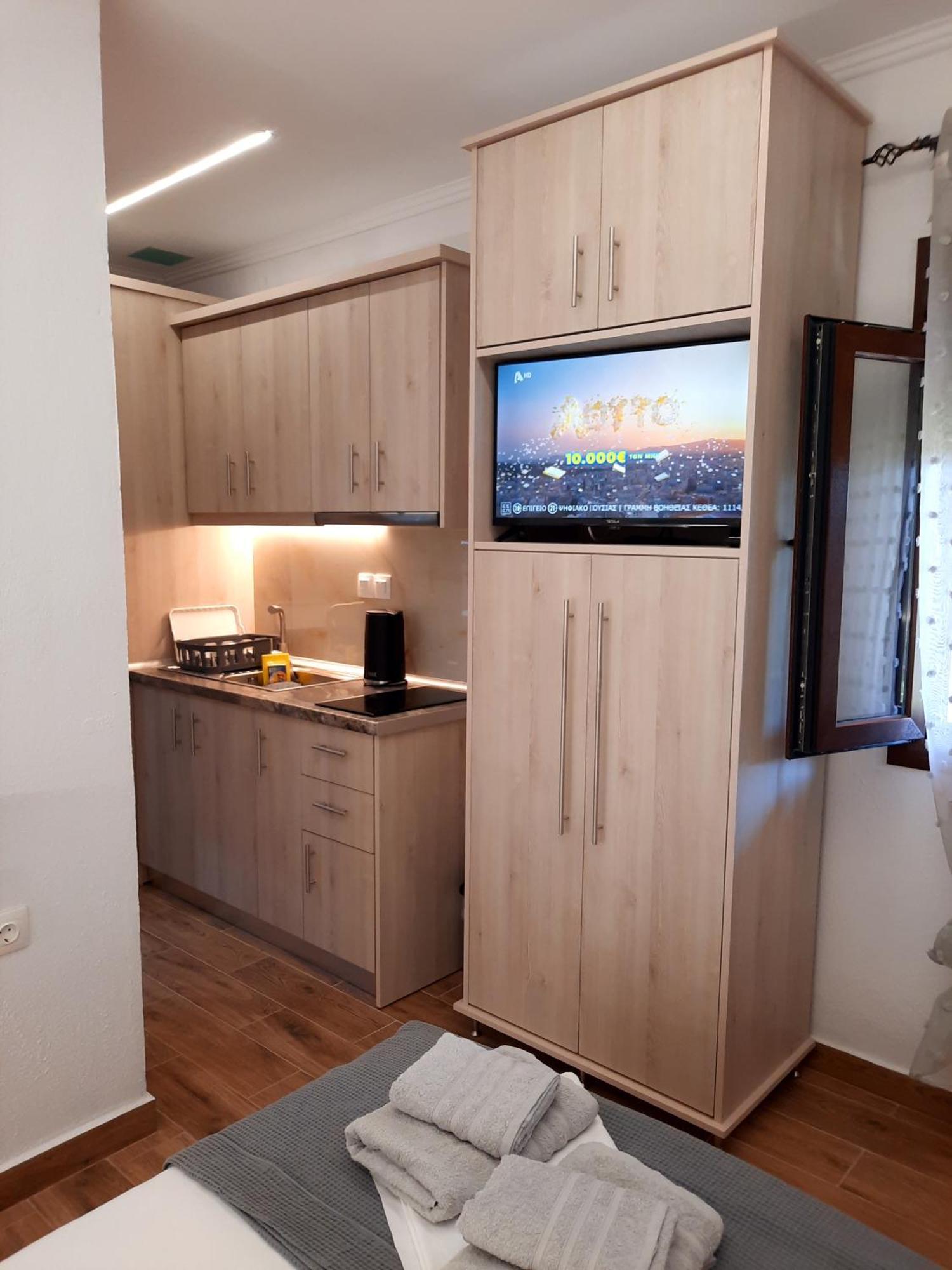 Bungalows Anestis โตโรนี ภายนอก รูปภาพ