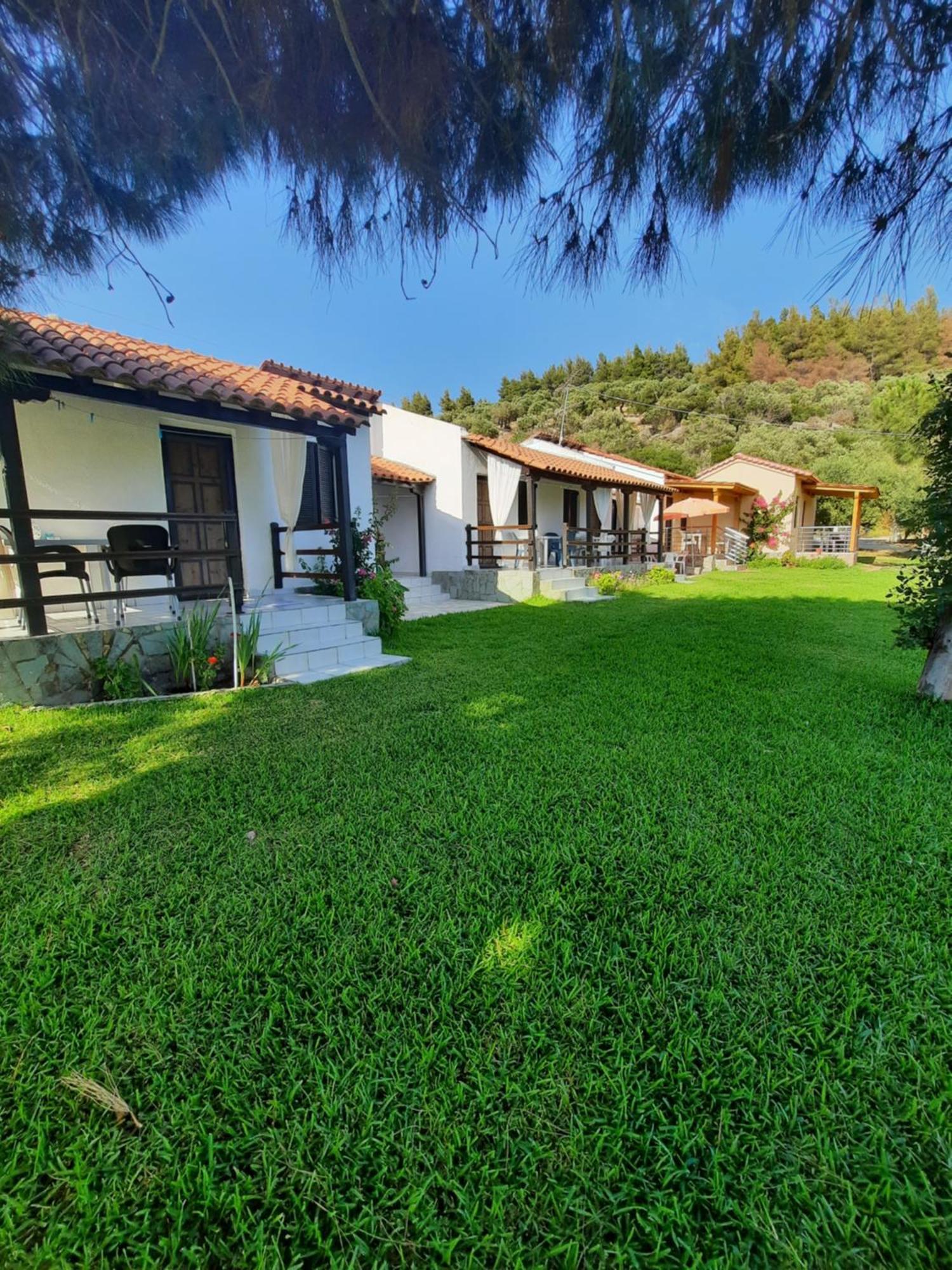 Bungalows Anestis โตโรนี ภายนอก รูปภาพ